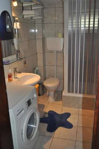 Апартаменты Apartments Vila Andja Свети-Стефан Апартаменты с 2 спальнями и террасой-19