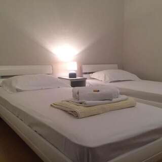 Апартаменты Apartments Vila Andja Свети-Стефан Апартаменты с 2 спальнями и террасой-23